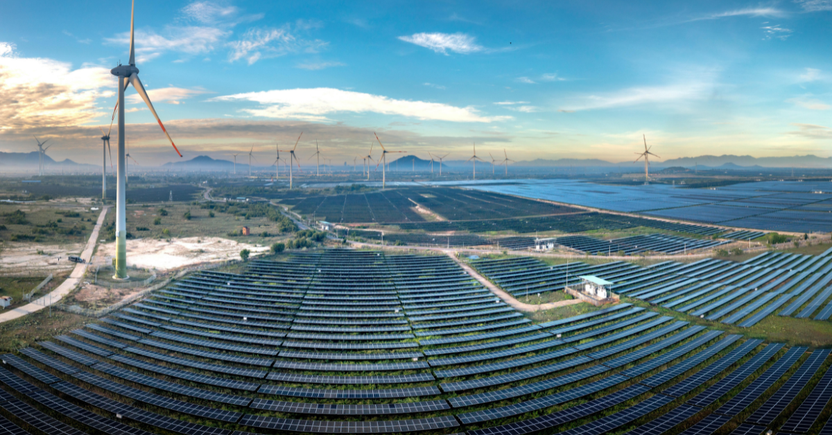 Solar Surge Keeps Fossil Electricity Flat in 2025